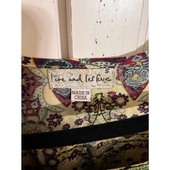 3 for 30! Live And Let Live size small blouse boho - Picture 3 of 3